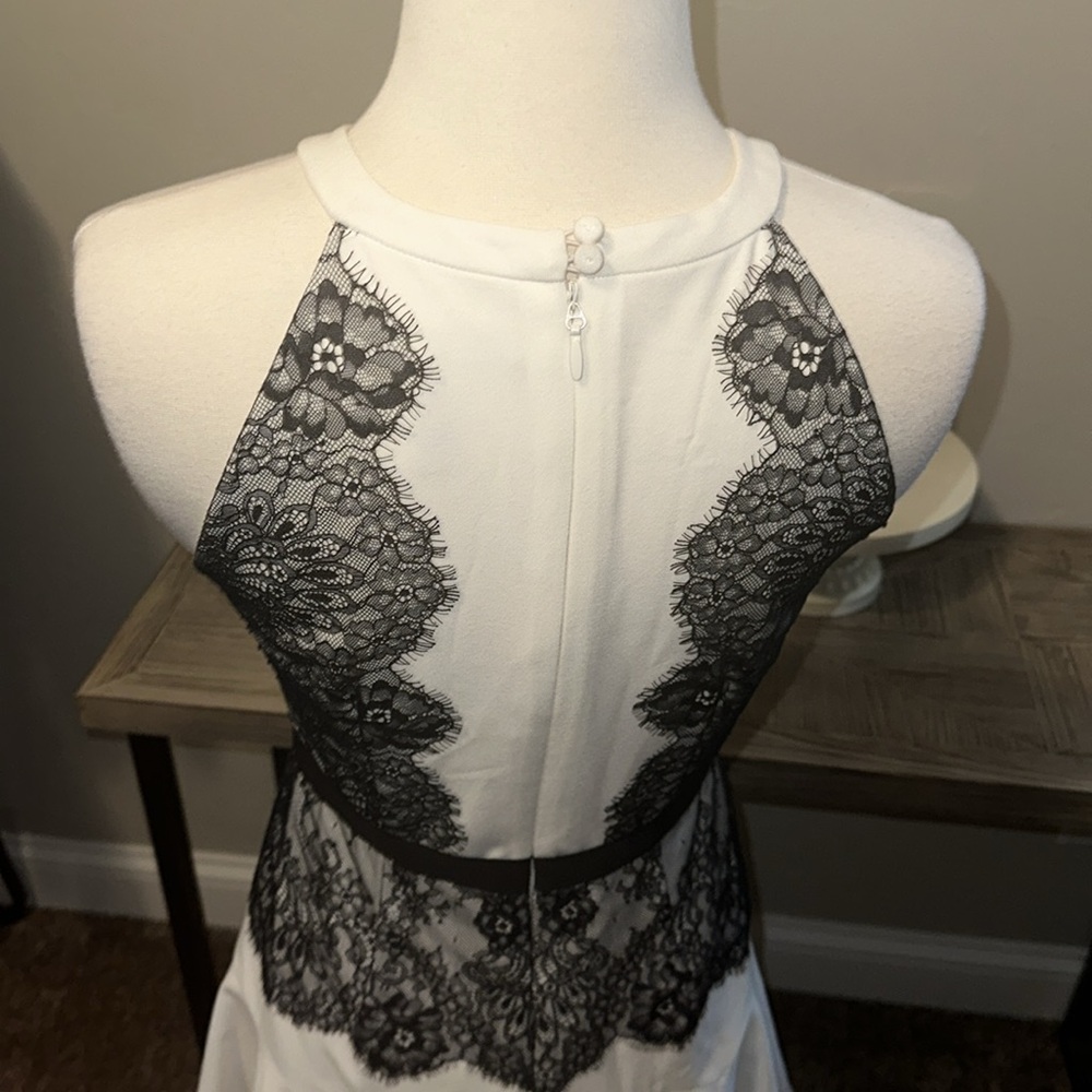 Sold BCBGMaxAzria Leyla Lace Halter Black & White Dress EUC - Picture 5 of 7